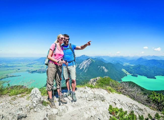 Gute Aussichten: Vom Herzogstandgipfel lässt sich das Tölzer Land von oben bestaunen. 