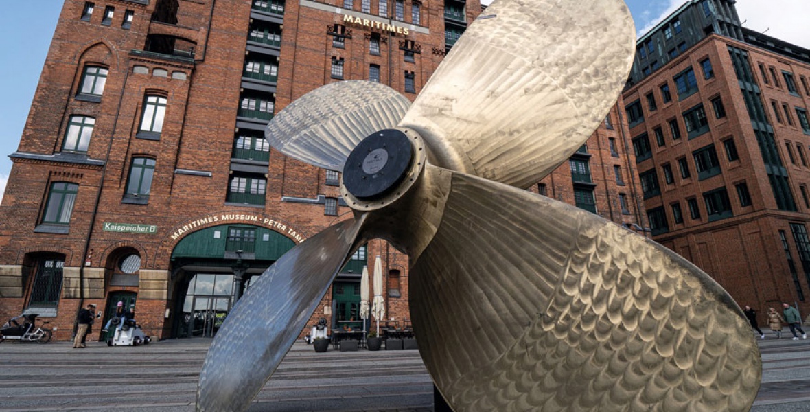 Seit 2015 ist das Maritime Museum Hamburg das Tor zum Weltkulturerbe Speicherstadt – und ein Ort lebendiger Schifffahrtsgeschichte. | Bild: Thorsten Wagner